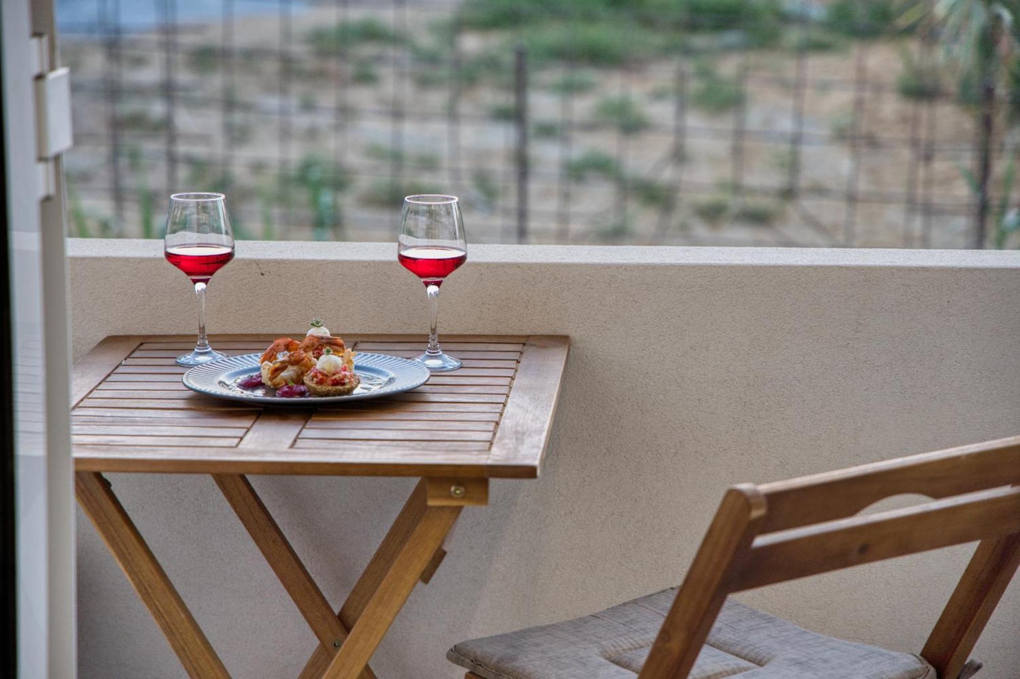 Myra Mare Suites By Estia Amoudara  Exterior photo